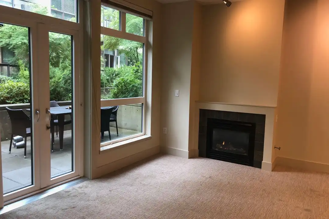 1700 N Northlake Way unit # 106 - View 3