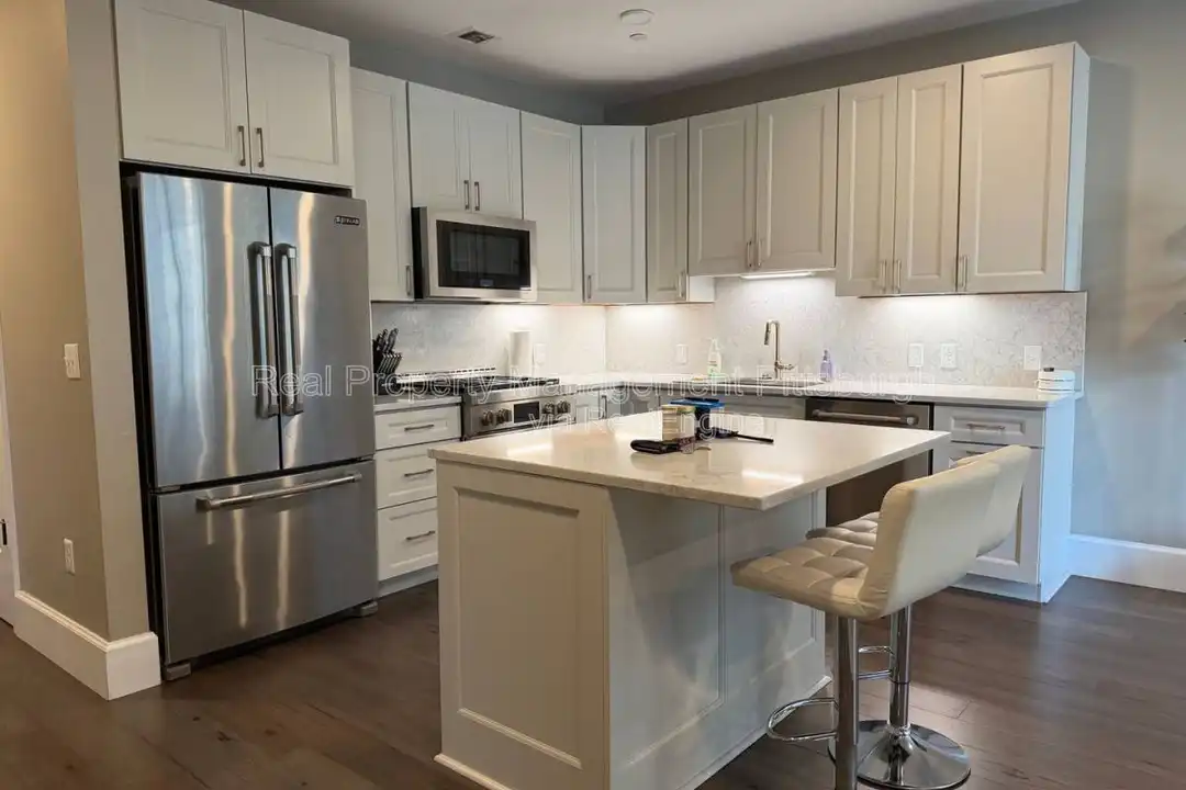 350 Oliver Ave unit 905 – photo 1