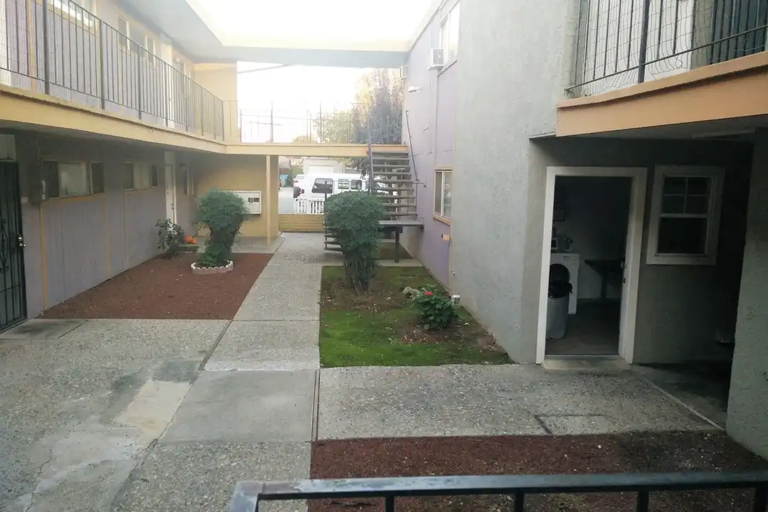 1420 Ramirez St unit 22 - View 6
