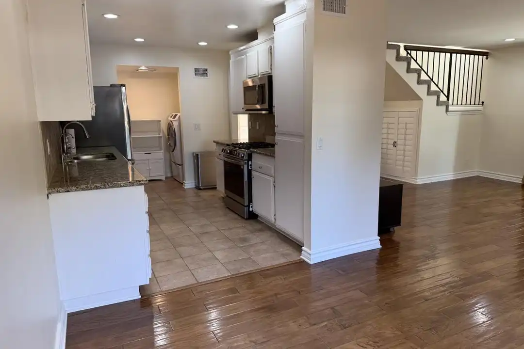 5727 Cochran St - View 6