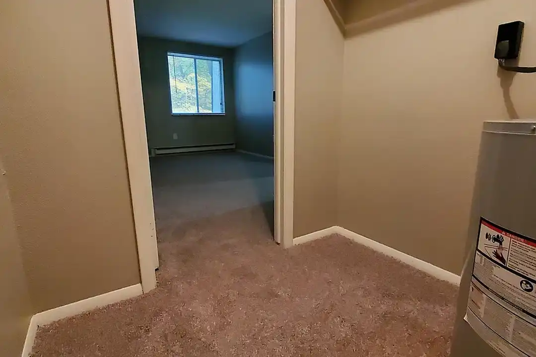 Sycamore Apartments – photo 1 of 11