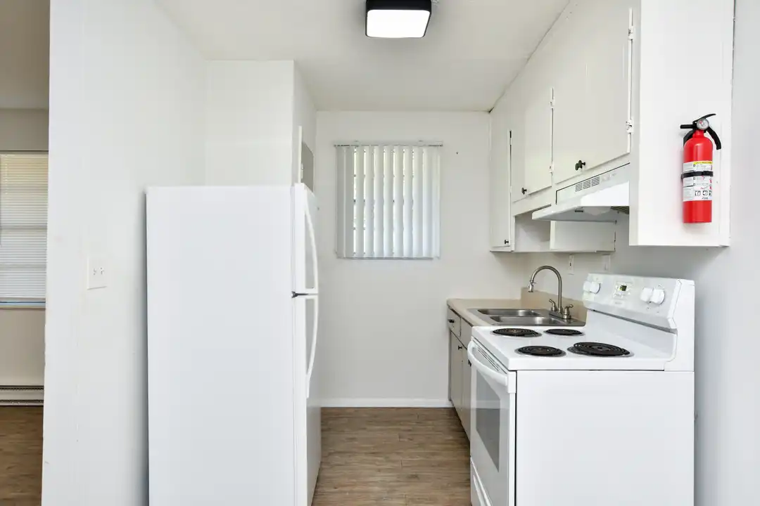 110 Burdine Rd - More