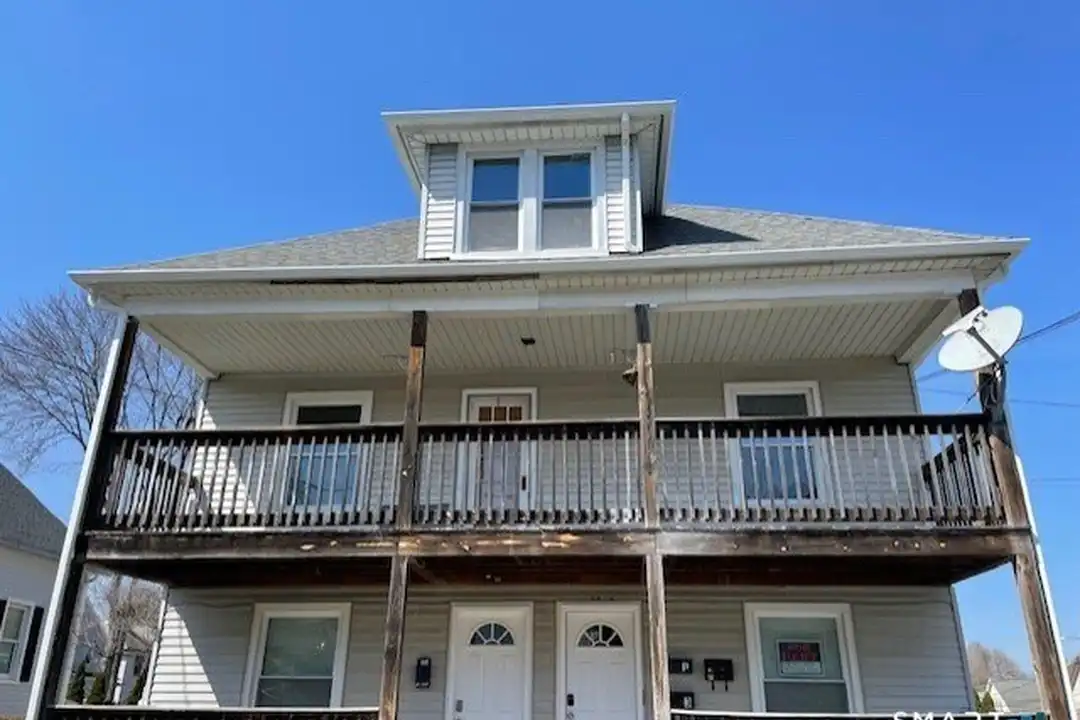 132 Gridley St #3 – photo 1 of 9