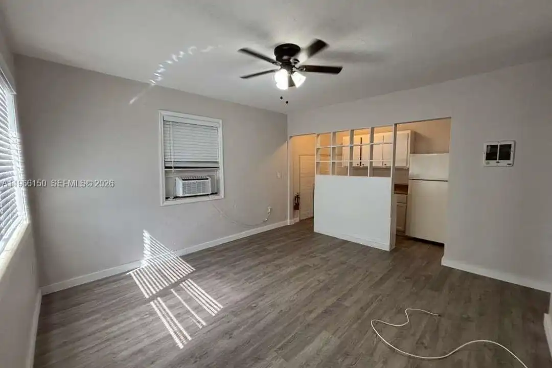 301 Sharar Ave #4 - View 2
