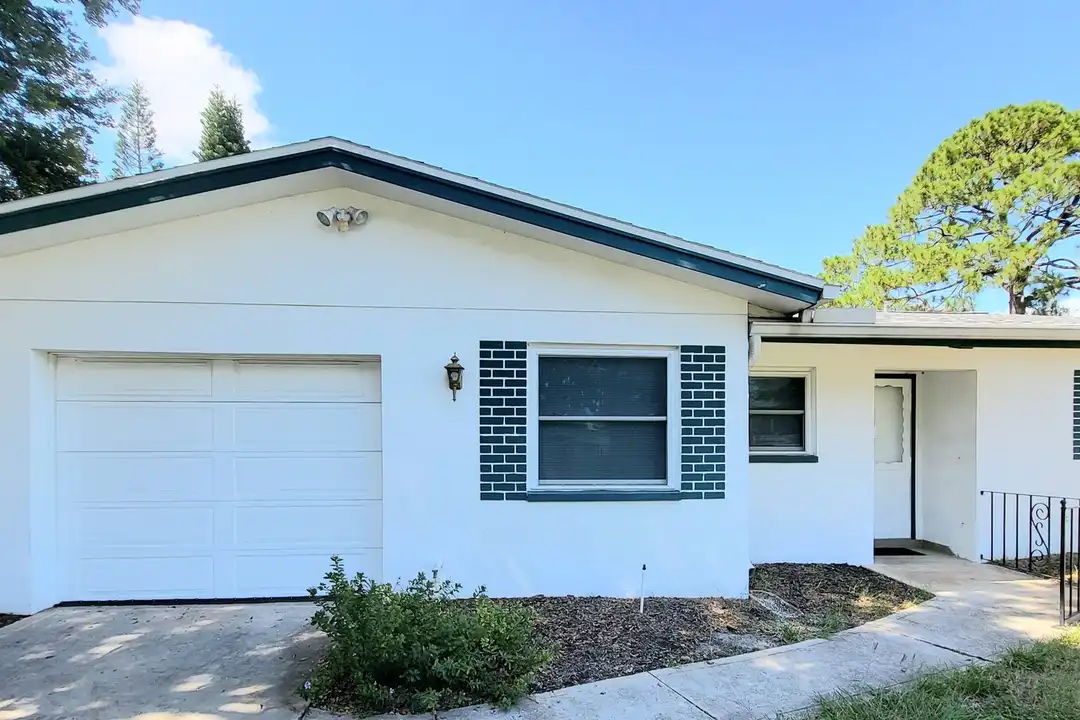 6781 298th Ave N – photo 1