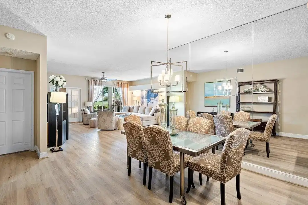 5070 Lake Catalina Dr #C - More