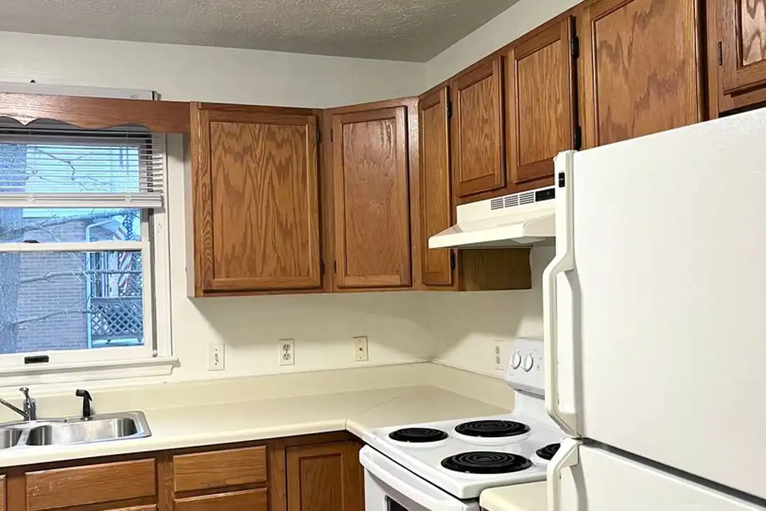 1477 Sandy Cir - View 6
