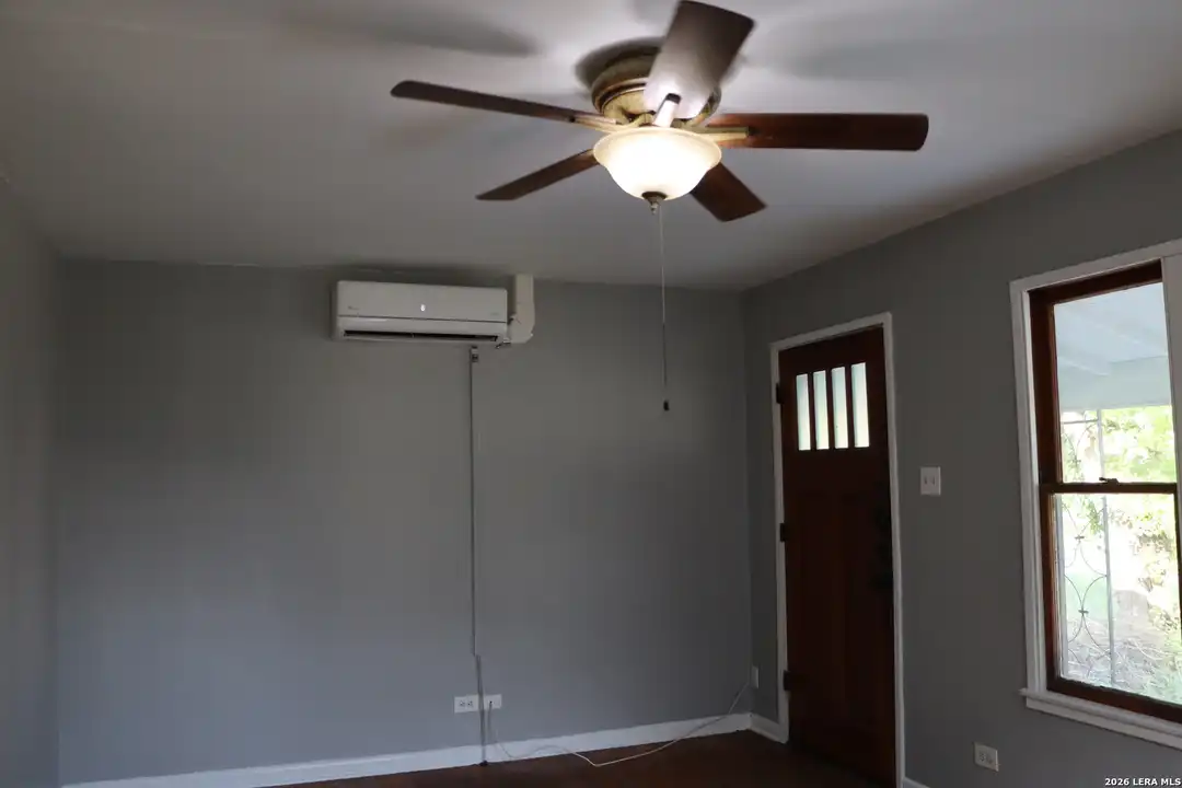 203 Brooks Ave - View 5