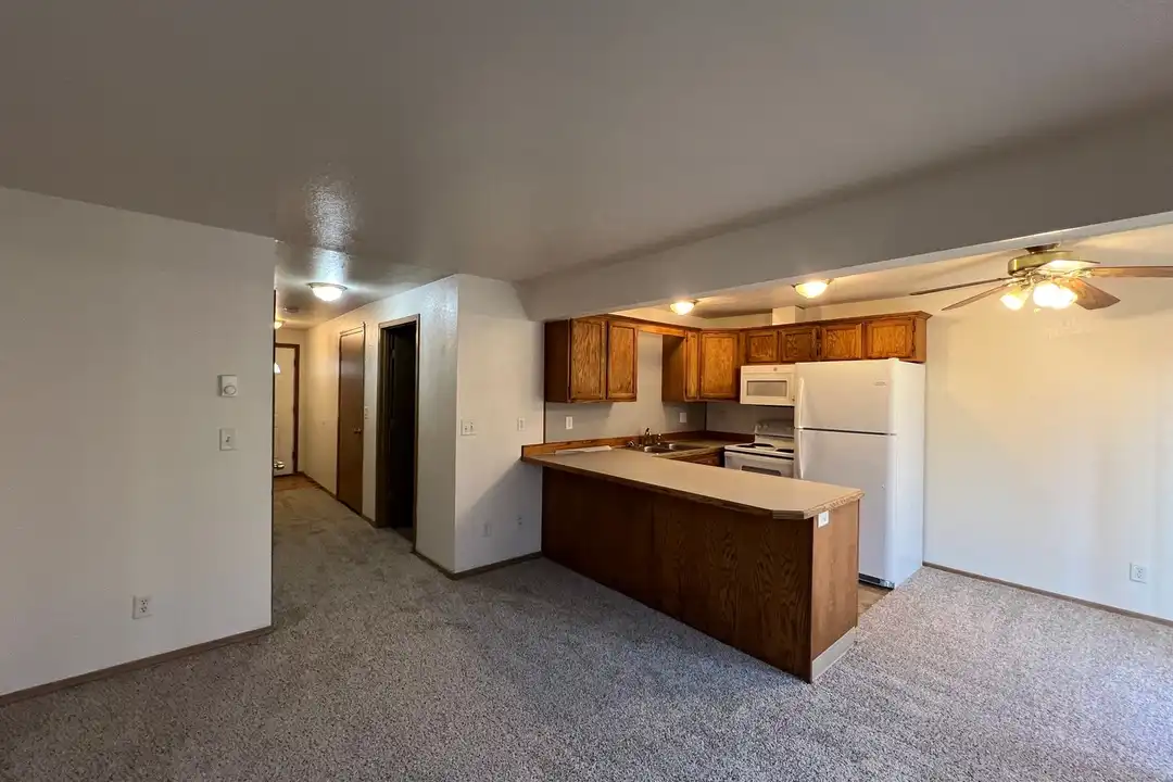 123 Green Ln unit 125 – photo 1