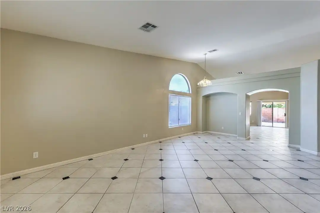1158 Mirage Lake St - View 3