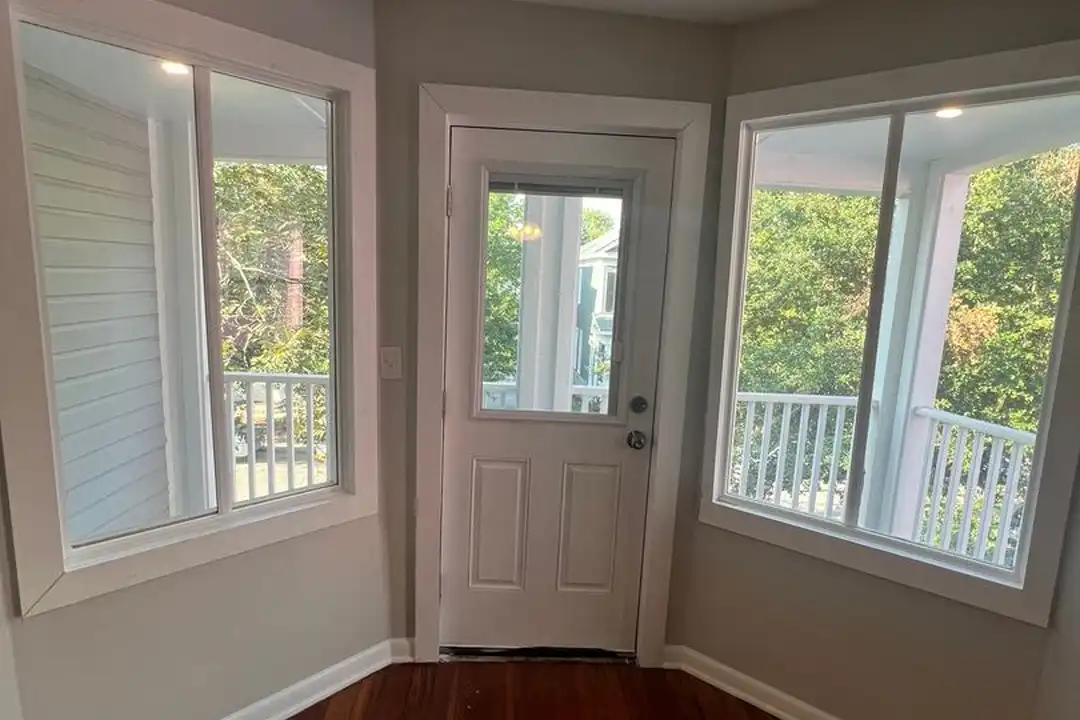 405 E Duffy St - View 5