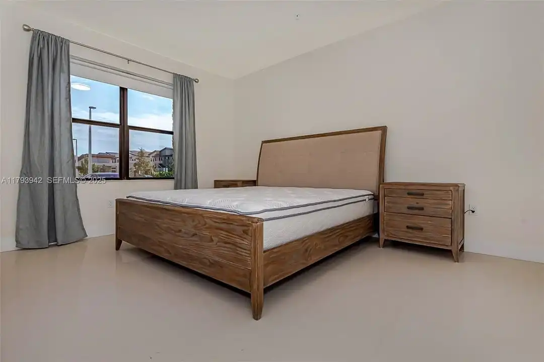 7809 NW 104th Ave unit 7 - View 5