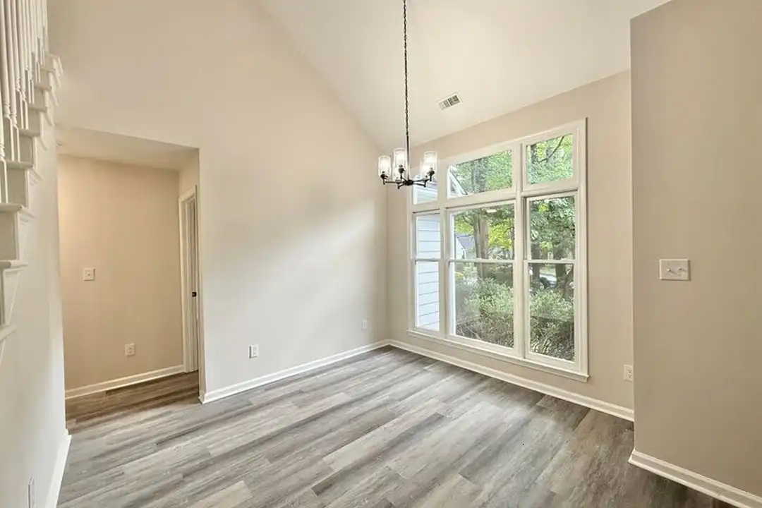 707 Clay Hill Dr - View 3