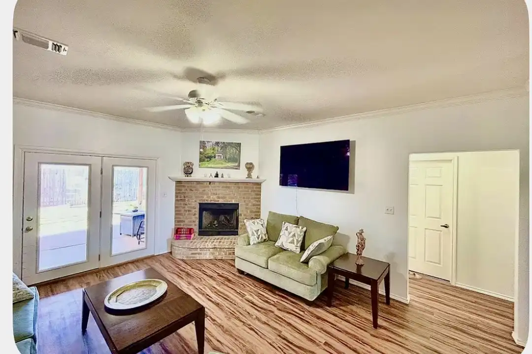 4525 Crockett Ave unit . - View 5