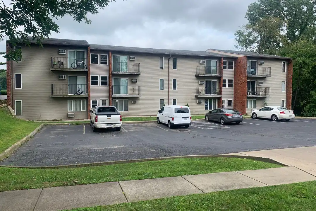 133 N West St unit A3 – photo 1 of 6
