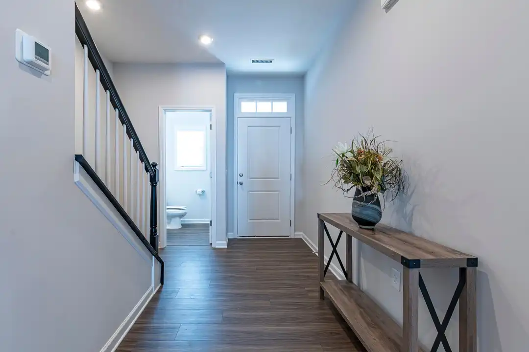 804 Oak Center Dr - More