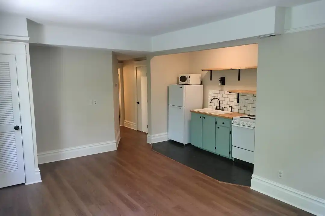 1608 W Main Ave – photo 1