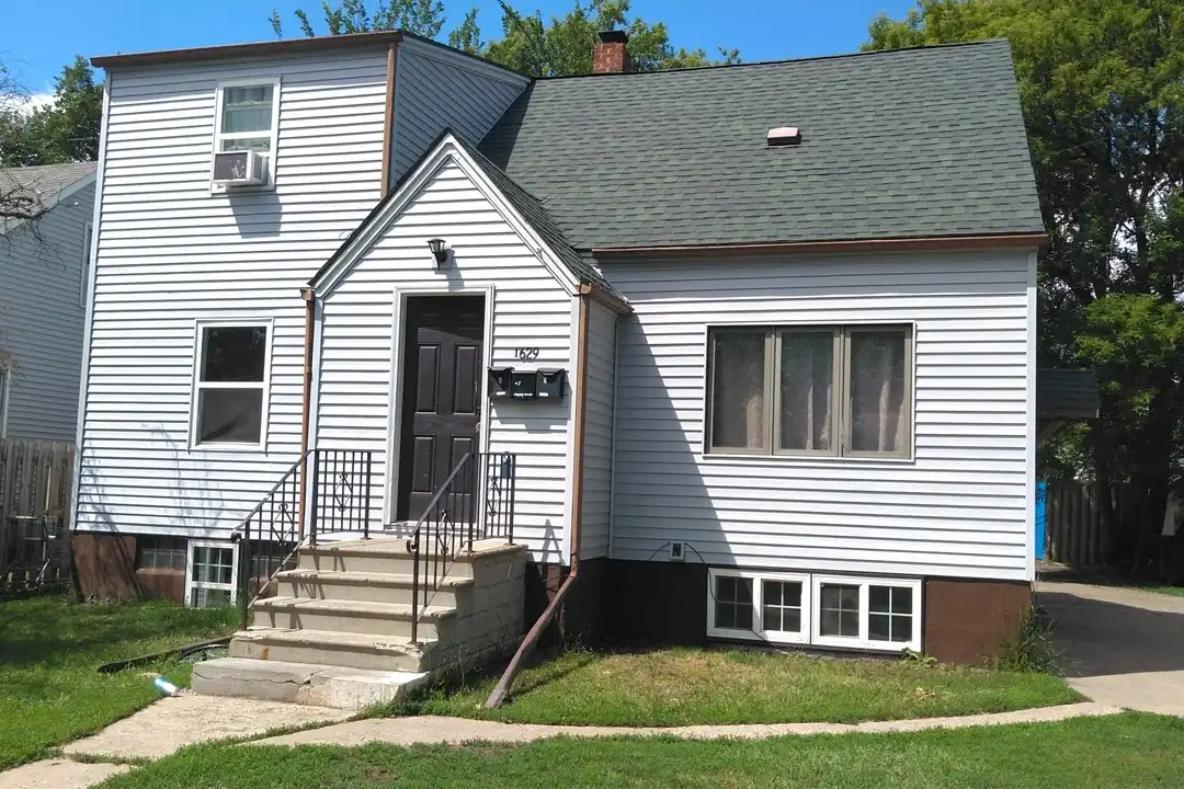 1629 2nd Ave S unit 1 – photo 1