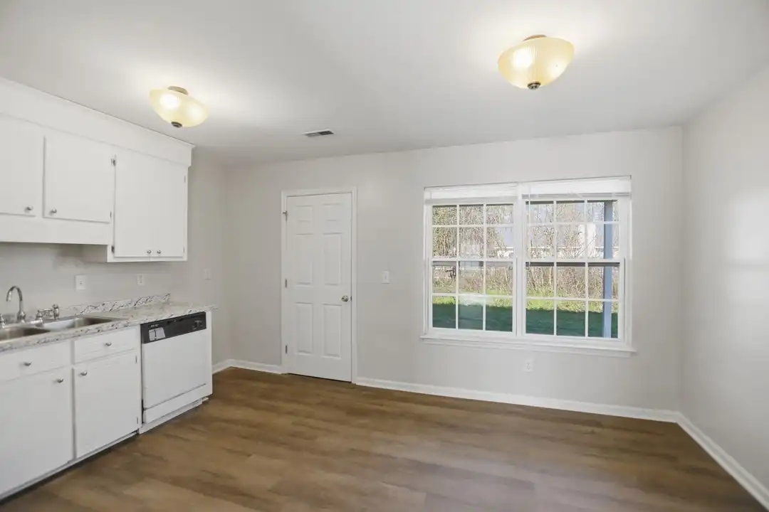4060 Cedars Pkwy – photo 1