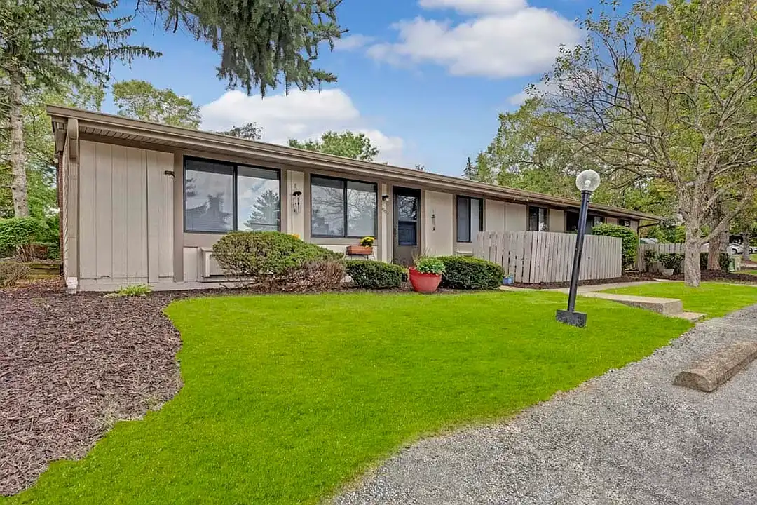 Sherbrook – photo 1 of 27