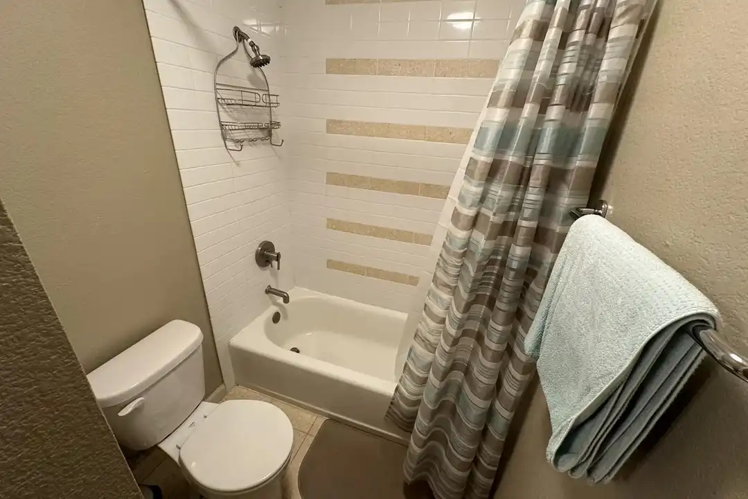 3440 Lebon Dr unit 4305 – pohled 6