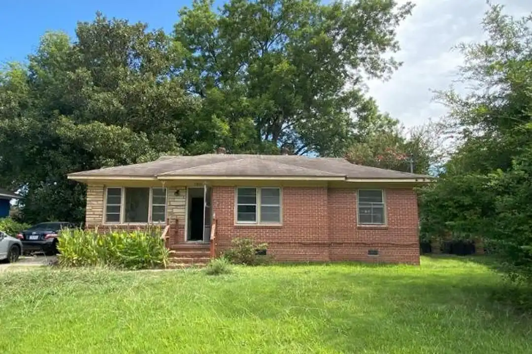 2329 S Lumpkin Rd – photo 1