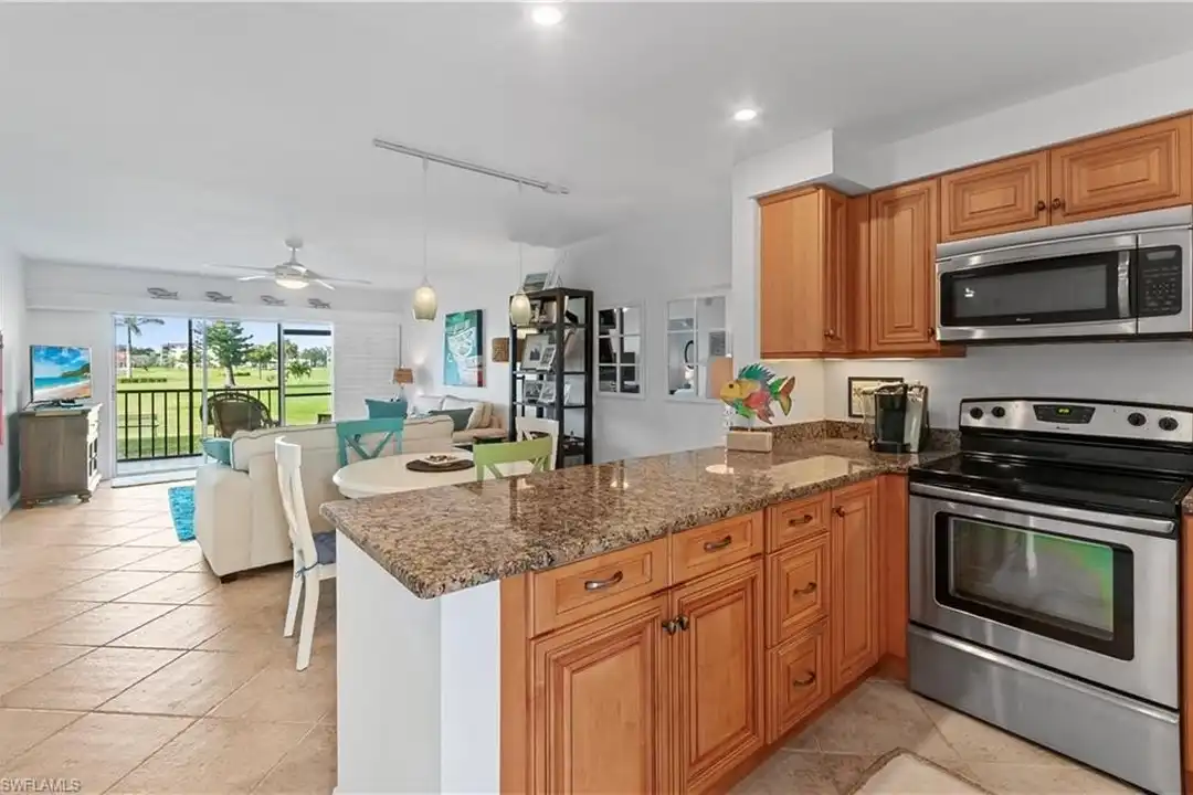 29 High Point Cir E #106 - View 5