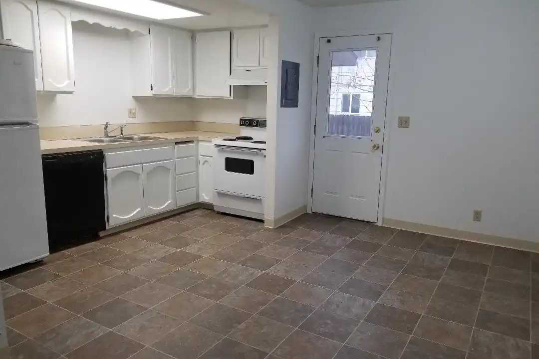 6738 W Westwood Ln - View 2