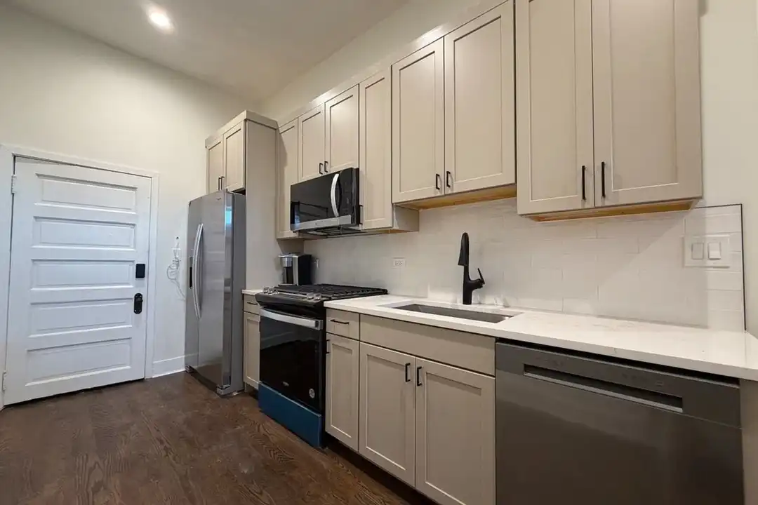 1110 S Western Ave unit 1496027P - View 3