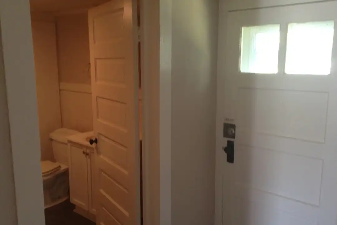 221 Ross St - View 5
