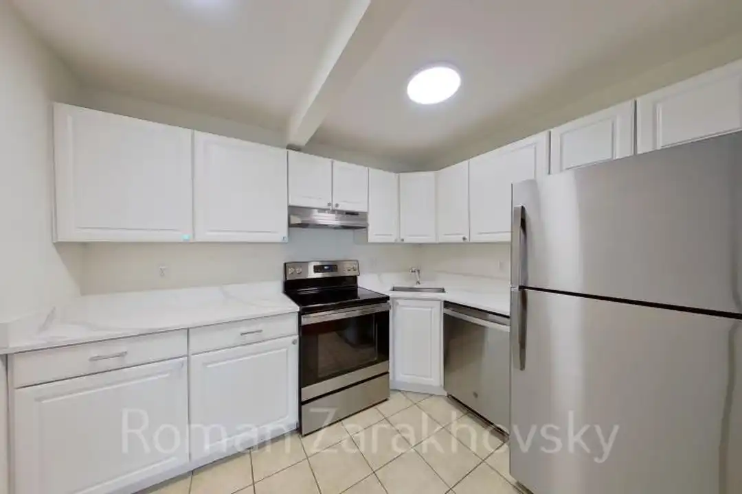8 Griggs St - View 2