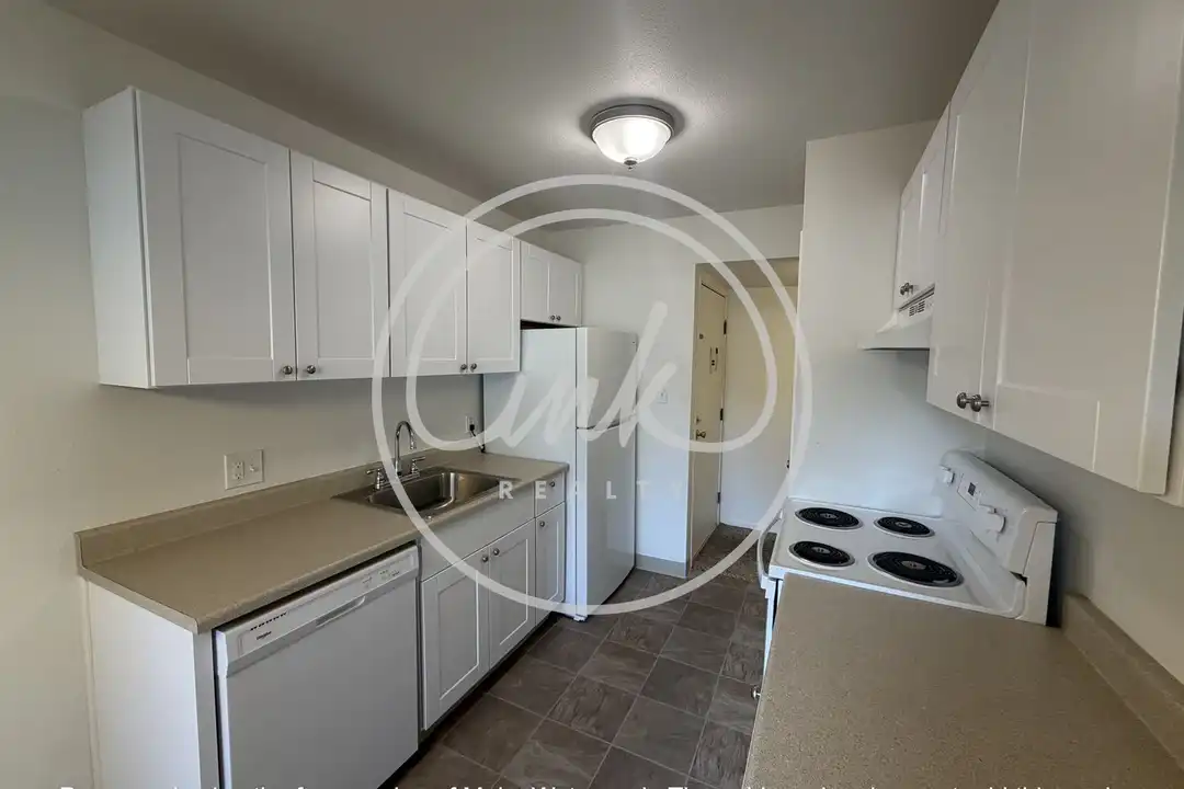 400 S Saliman Rd - View 2