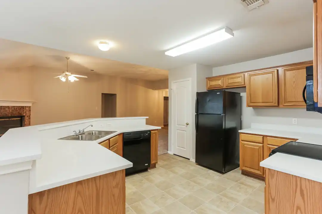 7501 Fossil Garden Dr - View 6
