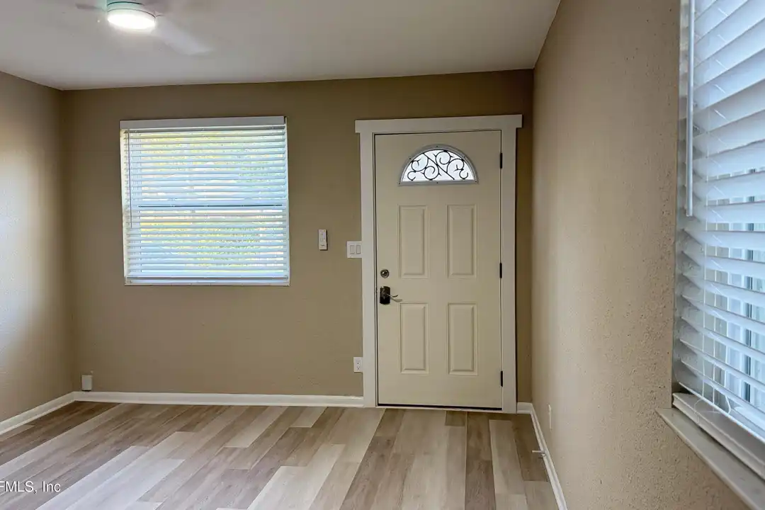 696 Kestner Rd - Atlantic Beach, FL | Rent.