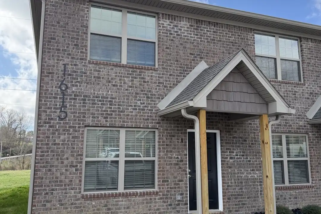 1615 KY-1247 unit 1247 C – photo 1 of 9