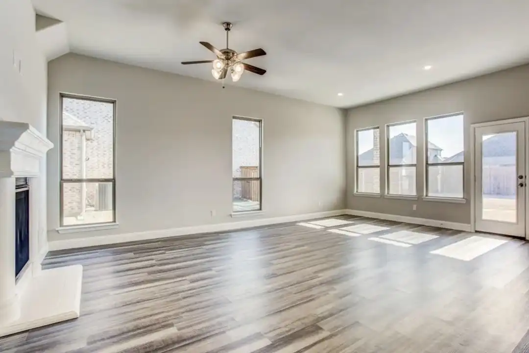 1605 Canals Dr - View 4
