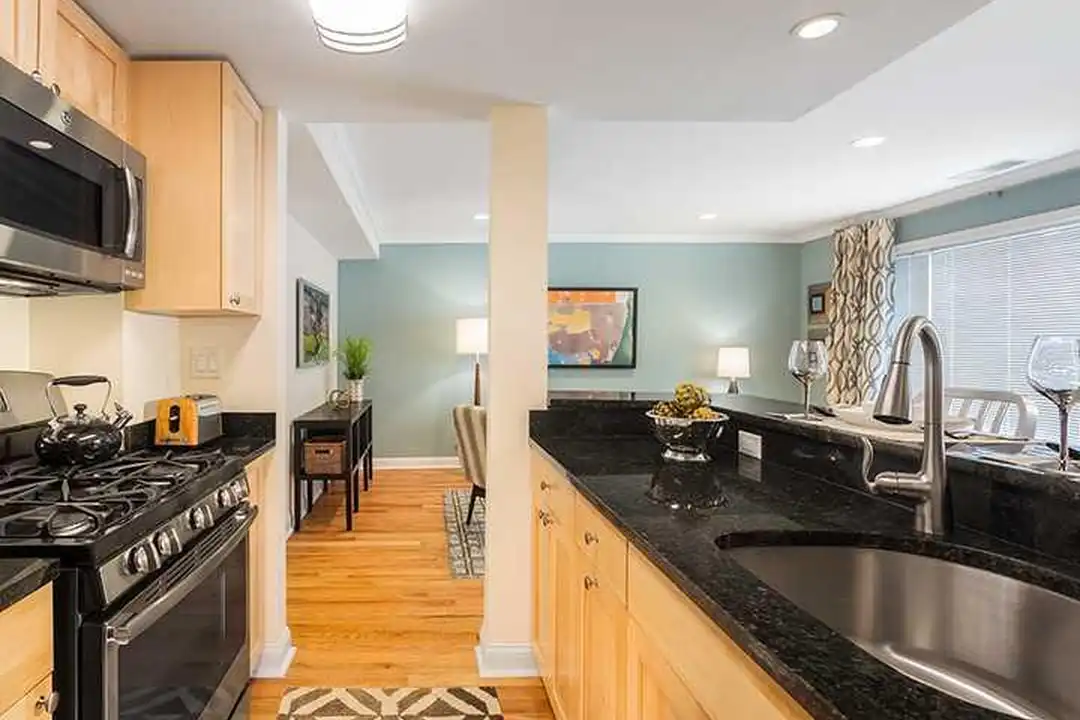 551 VFW Parkway - View 2