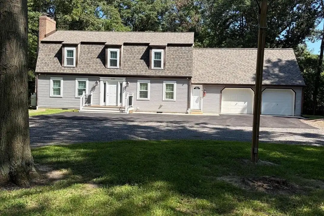 3176 Forrest Ave – photo 1