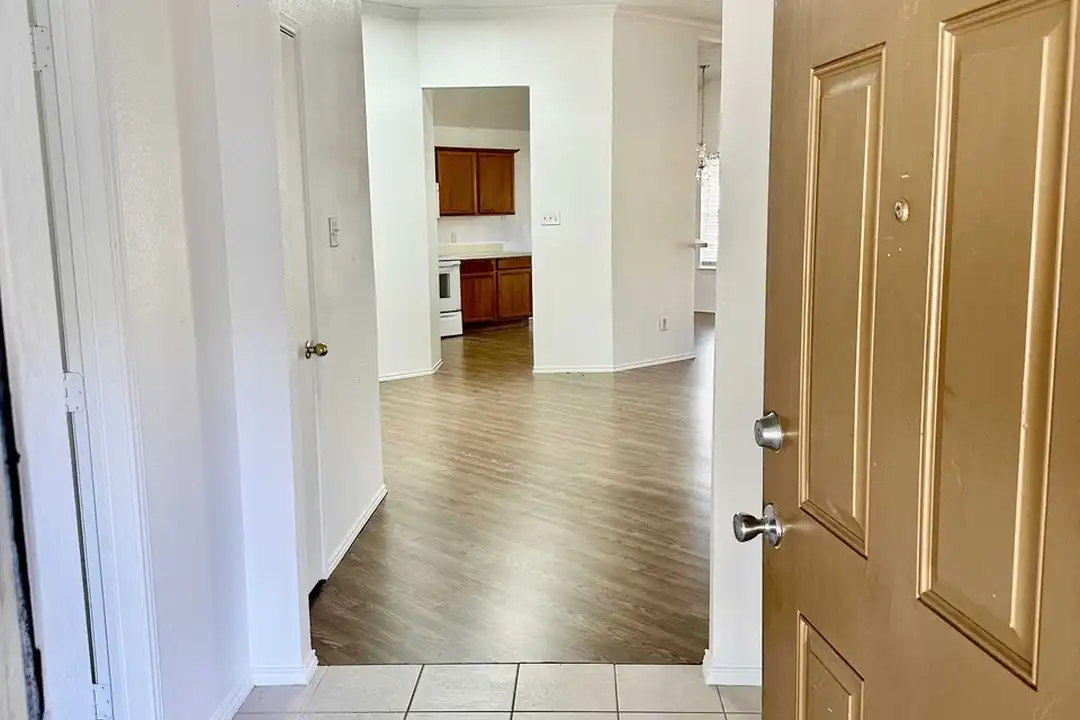 209 Rock Hill Dr - View 2