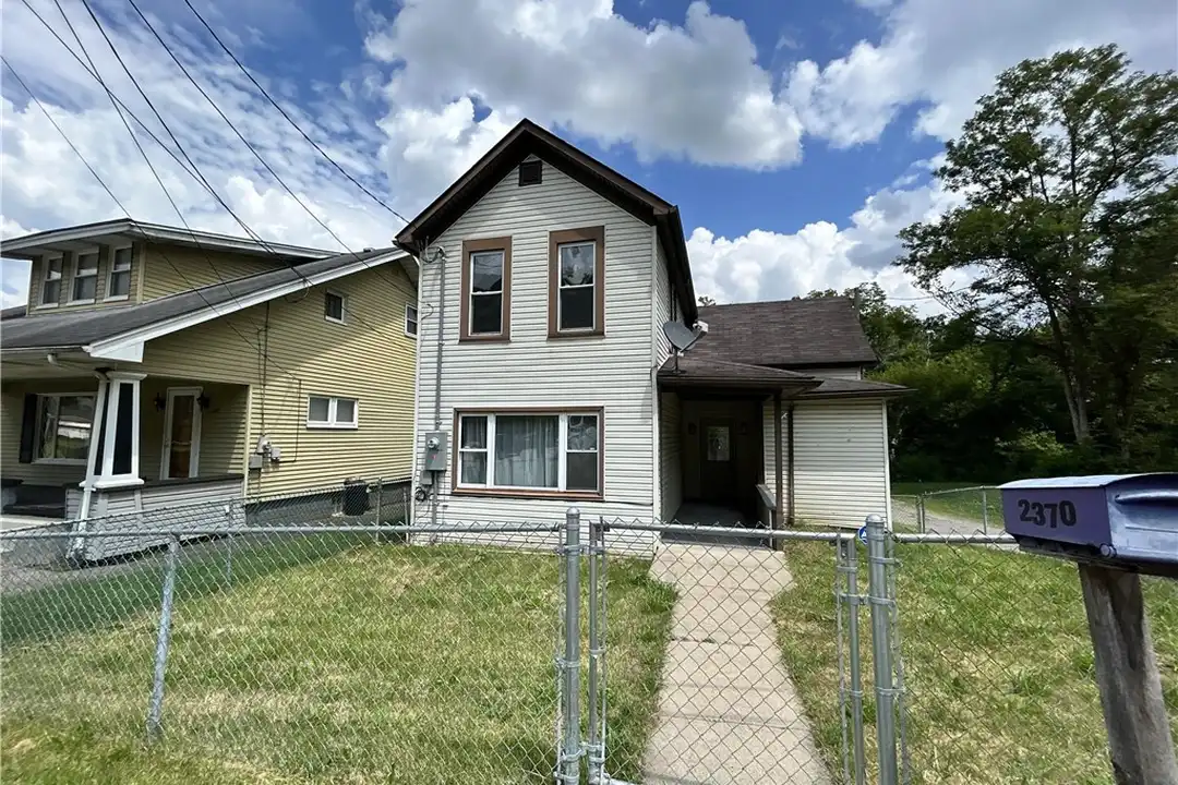 2370 W 23rd St – photo 1 of 9