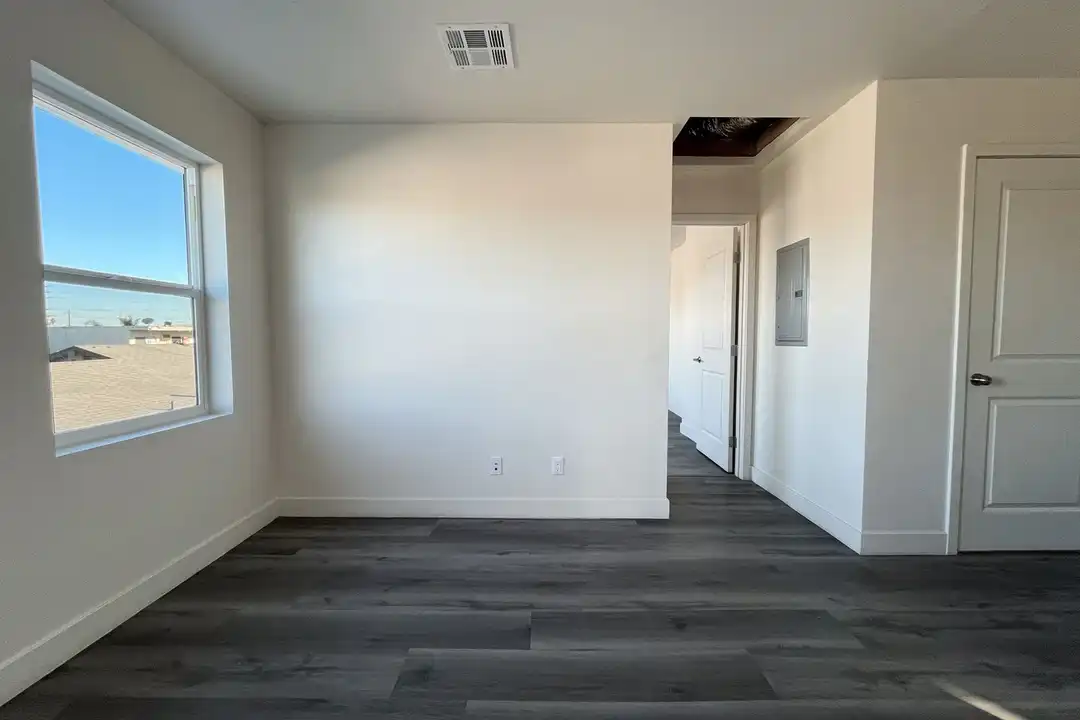 5017 Clara St unit 5017-C 3/4 - More