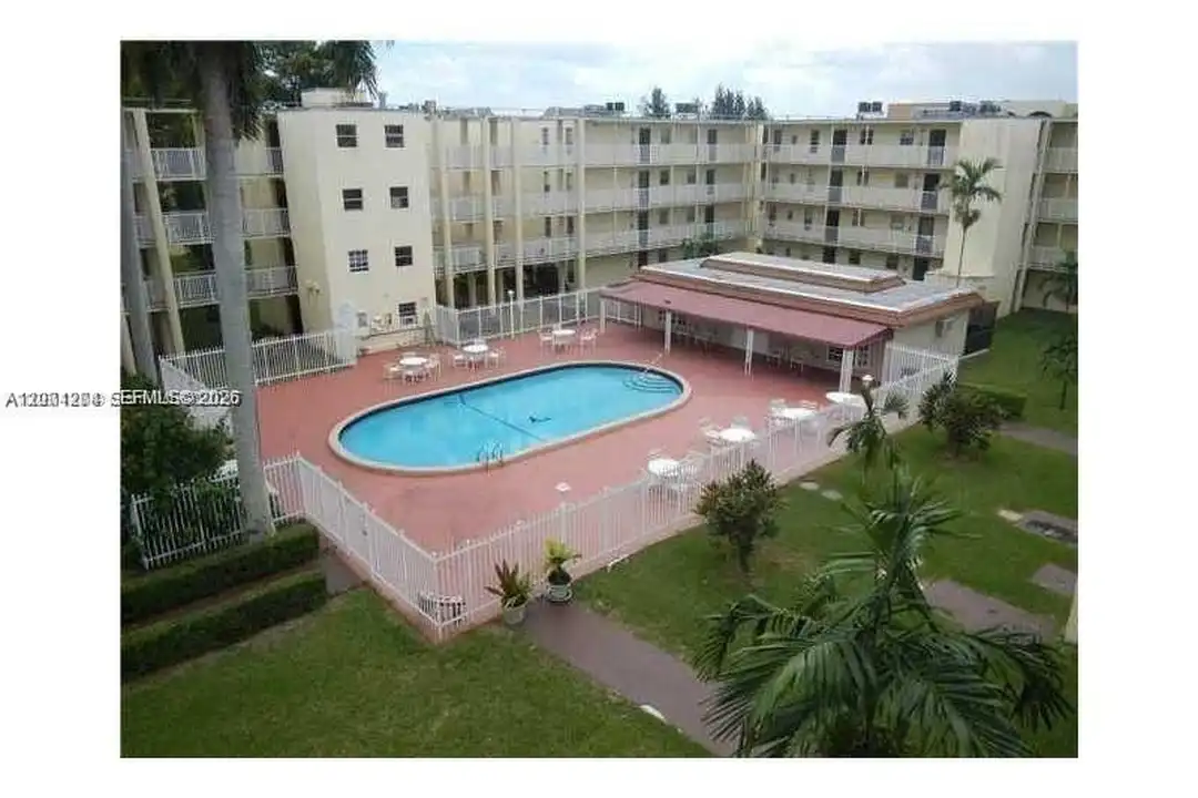 2800 NW 56th Ave #E403 - View 3