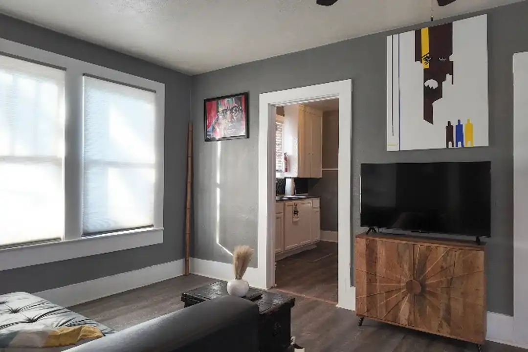 3737 Maywood Ave unit 1/2 – photo 1