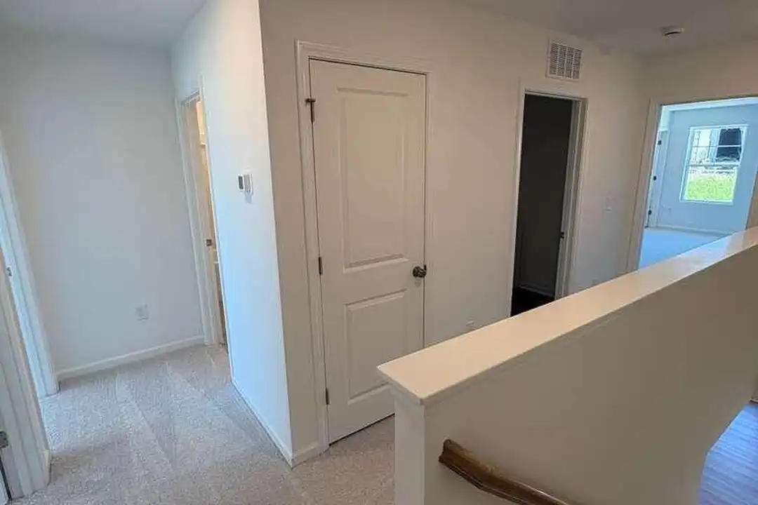 Apartment in Sanford - View 4