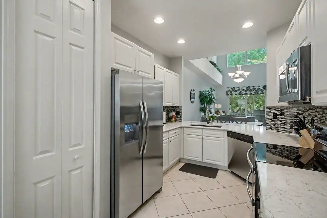 Apartment in Port Saint Lucie - More
