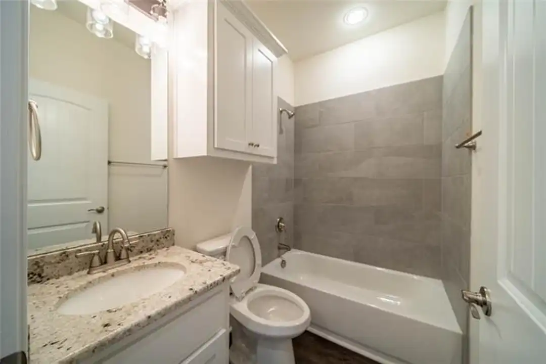 8503 Christie Ln - View 3