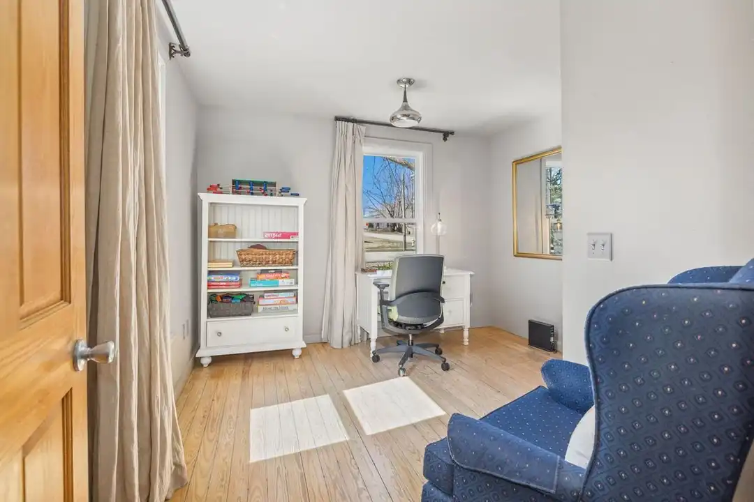 401 SE C St unit 1221940P - View 5