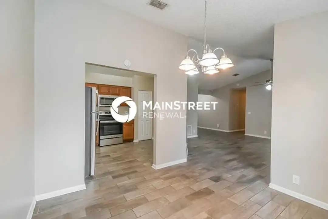 10838 Naples Ct S – pohled 5