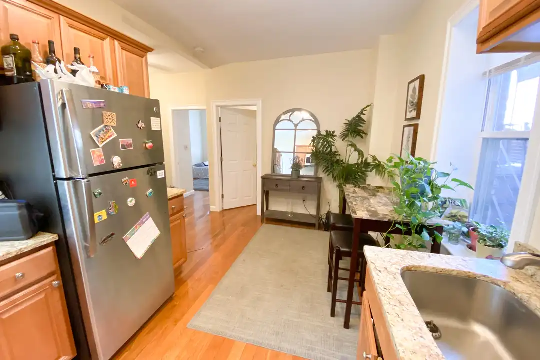 152 Salem St unit 5 - View 3
