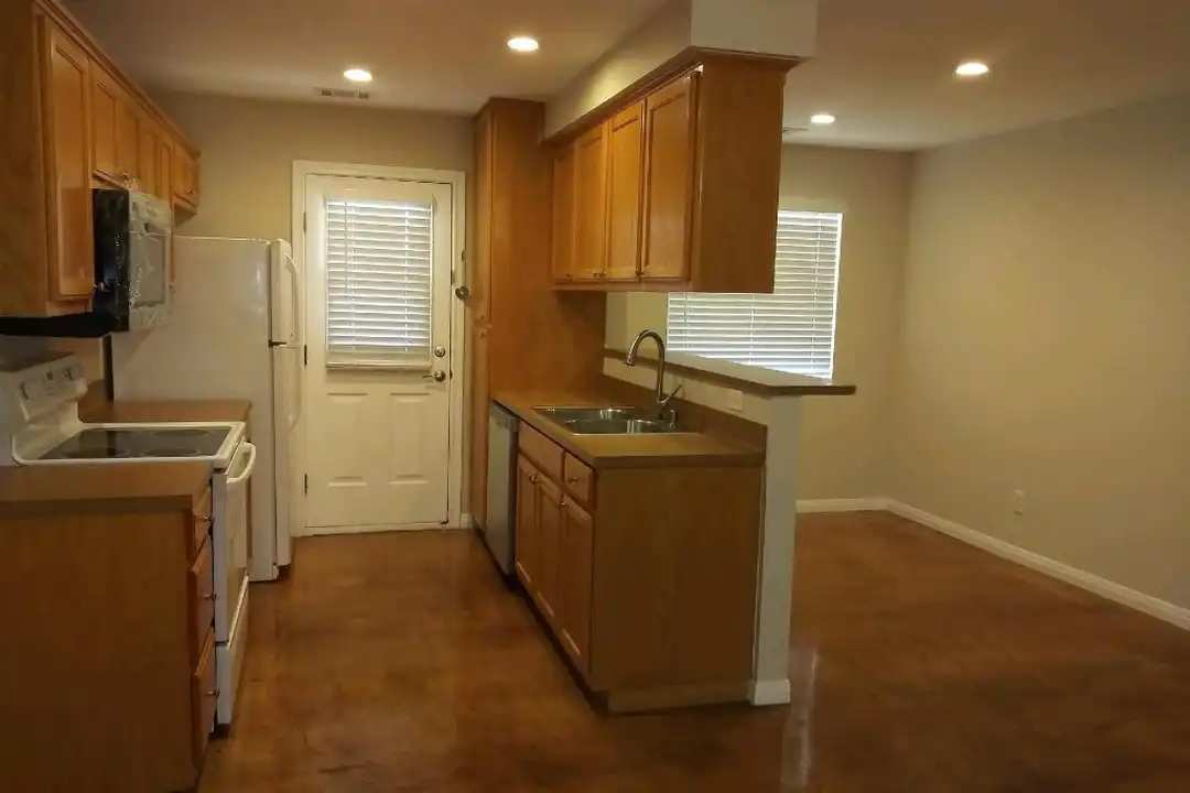 2164 Cedar Valley Dr – photo 1 of 14